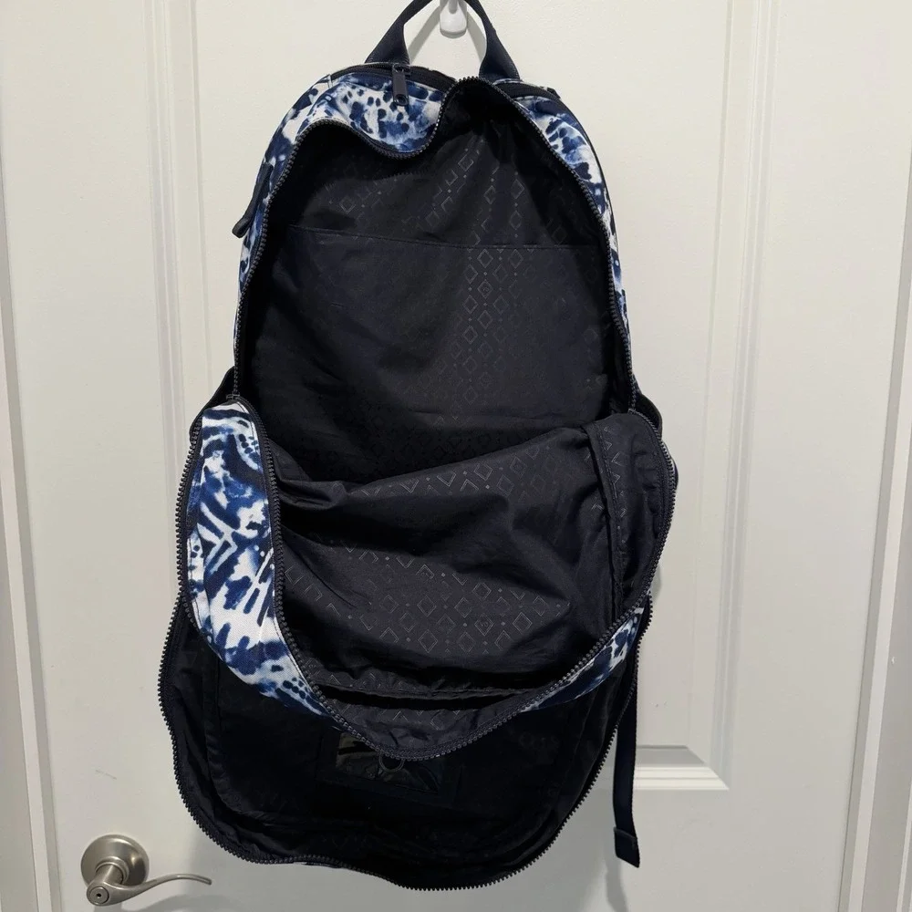 Vera Bradley Small Backpack In The Island Tile Blue Pattern. Excellent Condition